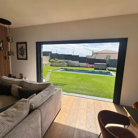 Superbe Moderne Au Calme Et Proche De La Vallauris